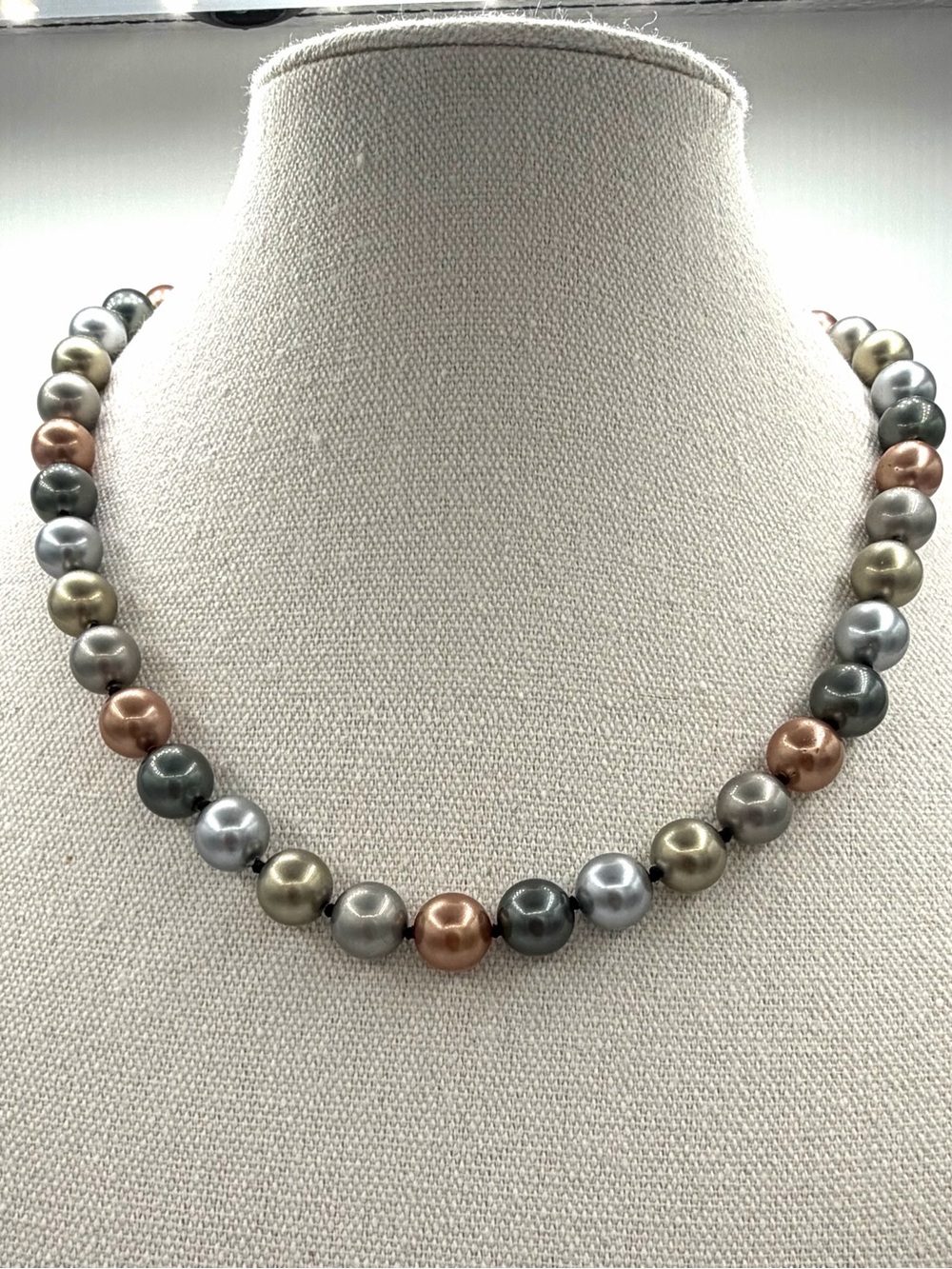 Tahitian Faux Pearl Necklace Glass Beads Peacock Colors Woman’s Jewelry